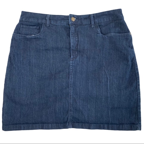 CROFT & BARROW Denim Classic Fit Skort Size 12 - Picture 1 of 6